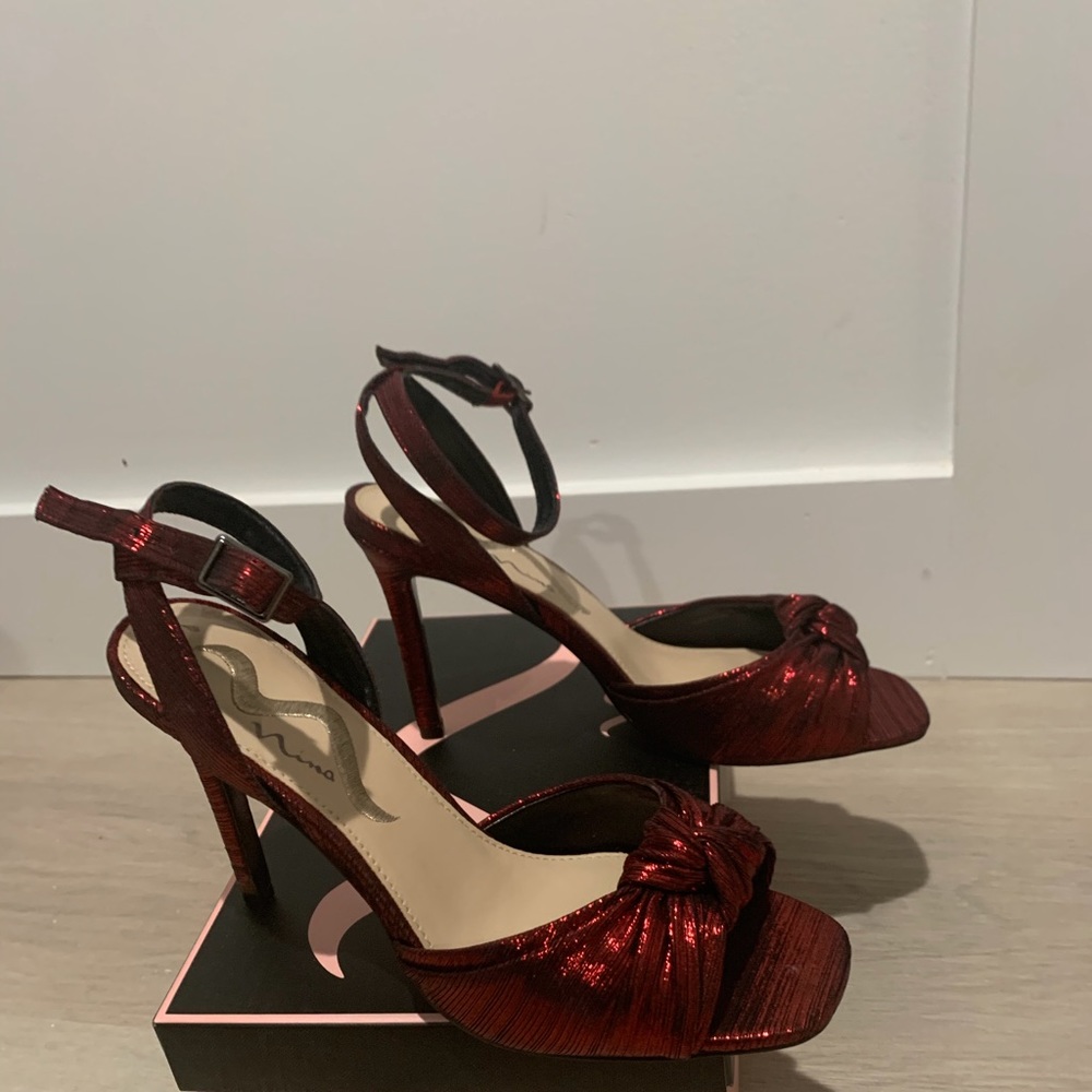 Deep Red Pump